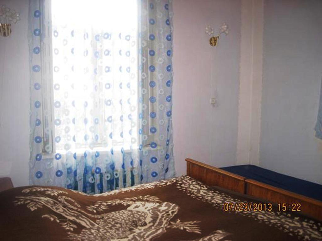 Tamar Guest House Gori Ruang foto